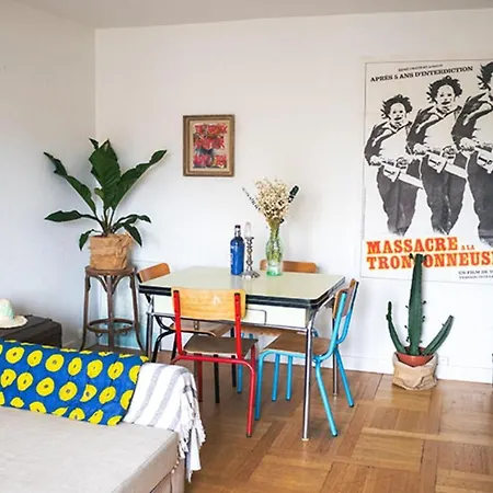 Charming Bright Apt With Balcony In Paris Lägenhet